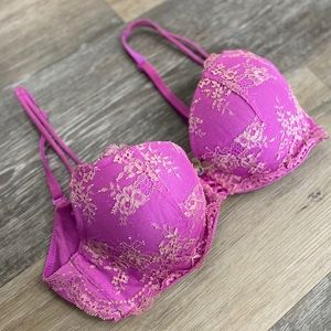 Sexy pink Victoria’s Secret bra